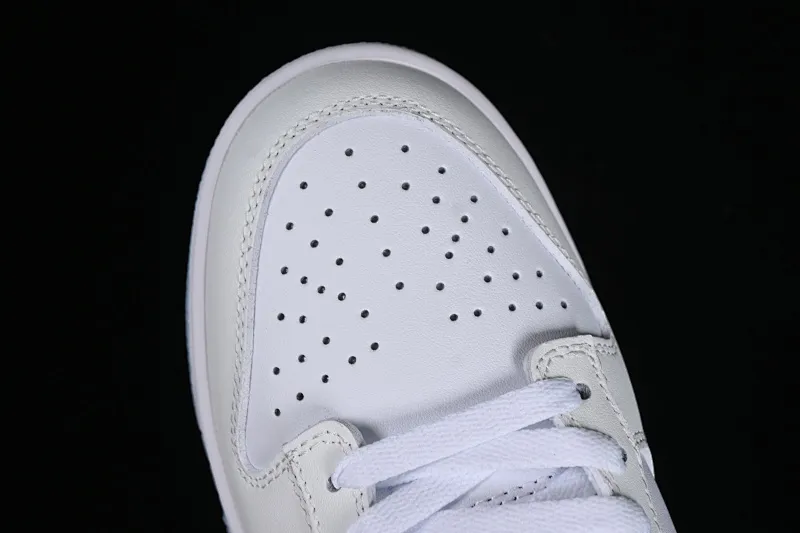 All categories Nk SB Dunk series Nk SB Dunk Low low-top sneakers Nk SB Dunk Low light white blue SB low-top casual sneakers DV0831-109